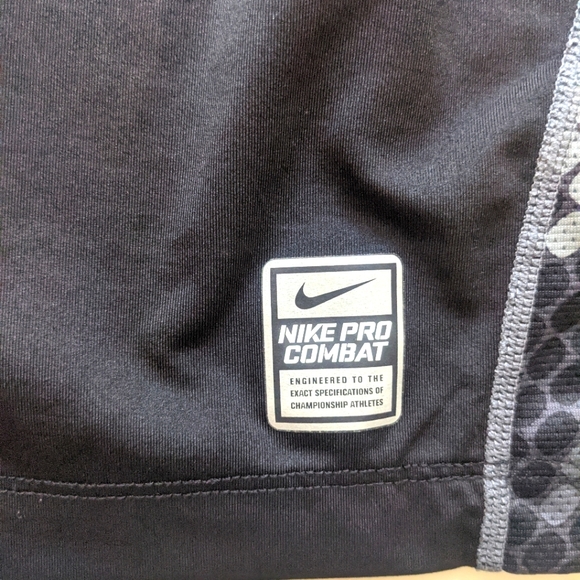 Nike Men's L gym tank top - Picture 4 of 5